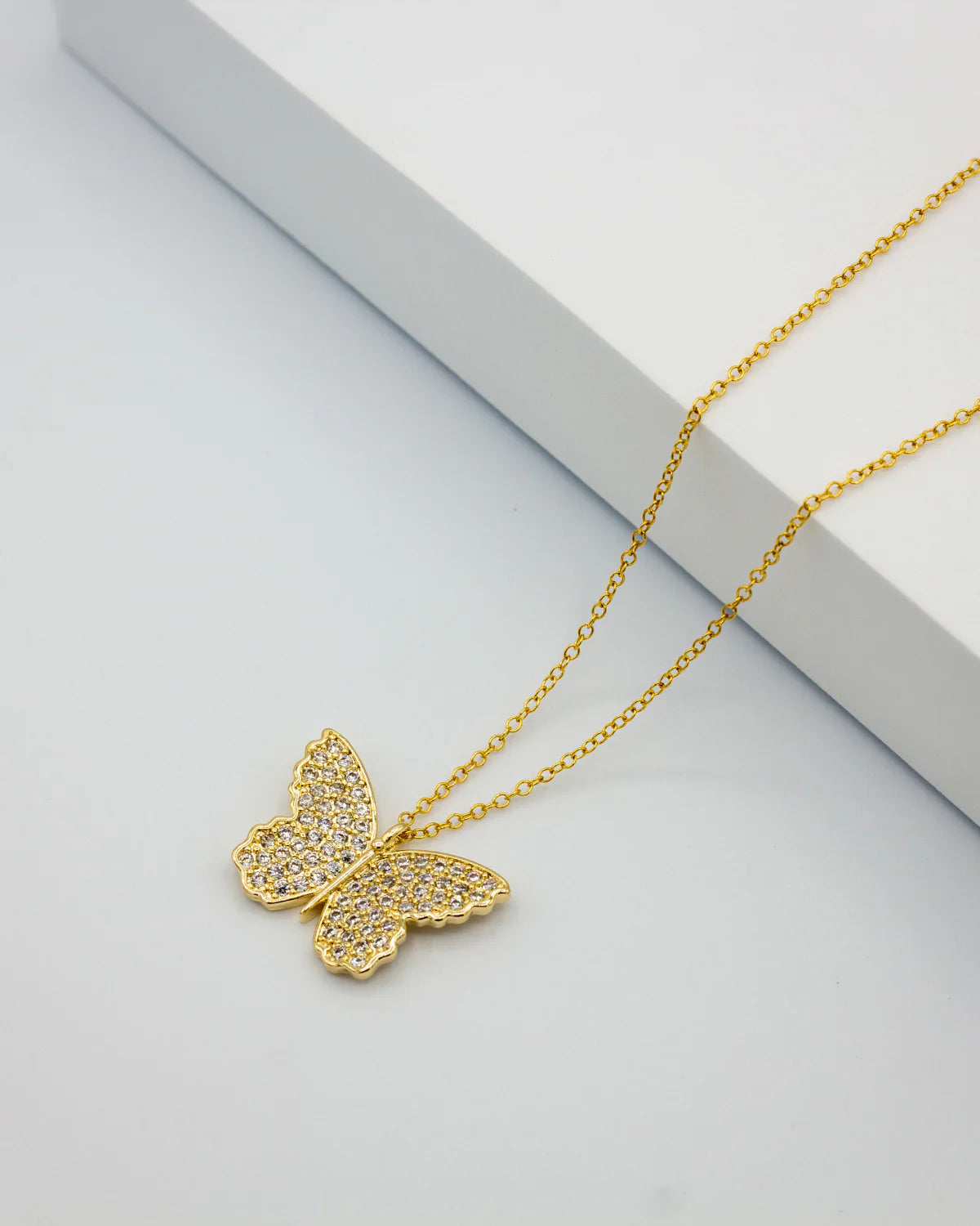 Butterfly Pendent Necklace With Earrings