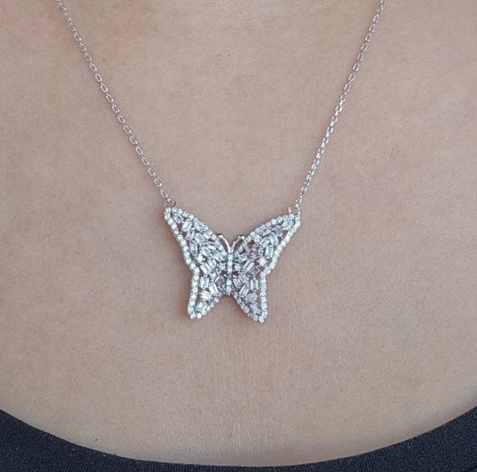 Butterfly Pendent Necklace With Earrings