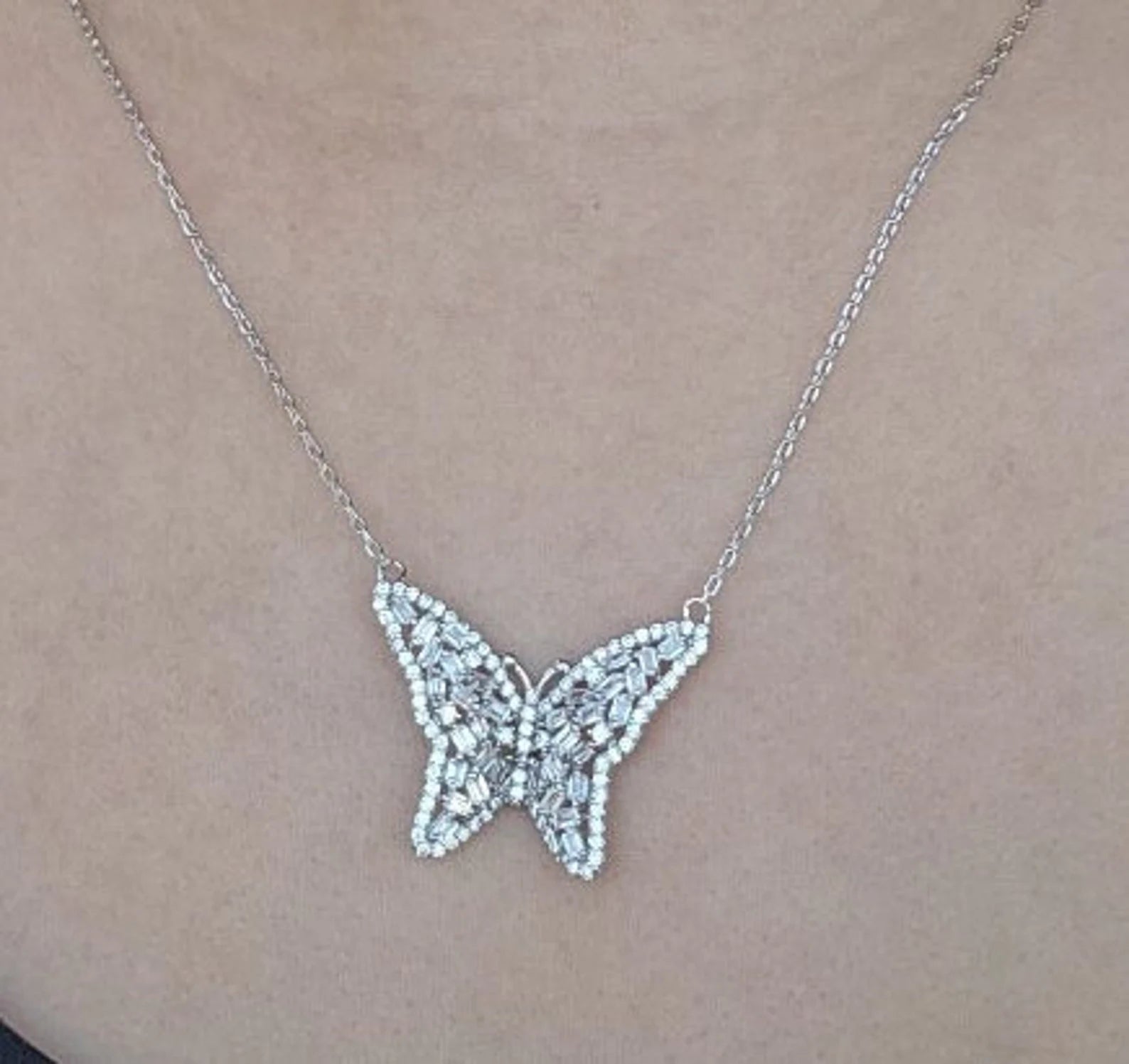 Butterfly Pendent Necklace With Earrings